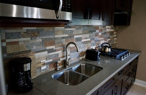 Nassau Apartment | Spacious 3-Bedroom Apartment with WiFi & AC in Lovely Nassau