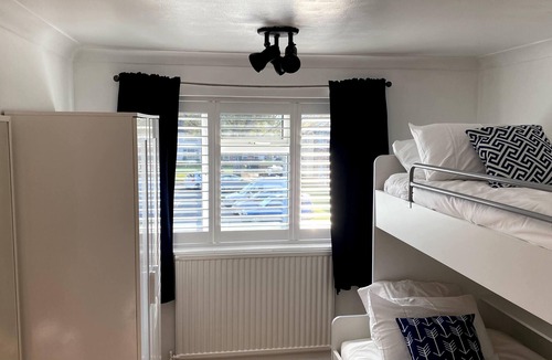 Hurley House | Spacious 3 bedroom home in an idyllic village
