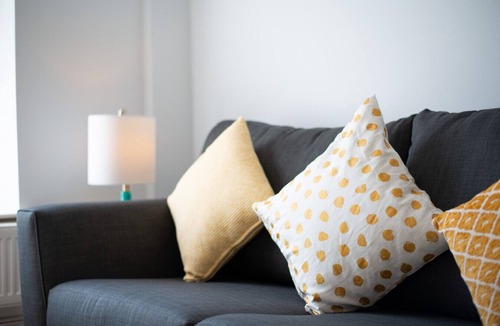Landore House | Spacious 3BR Home Sleeps 7 | Parking, WiFi & Near Centre