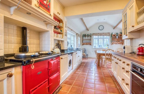 New Forest District House | Spacious 5-bedroom home with cinema room, Aga kitchen & forest walks