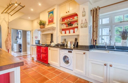 New Forest District House | Spacious 5-bedroom home with cinema room, Aga kitchen & forest walks