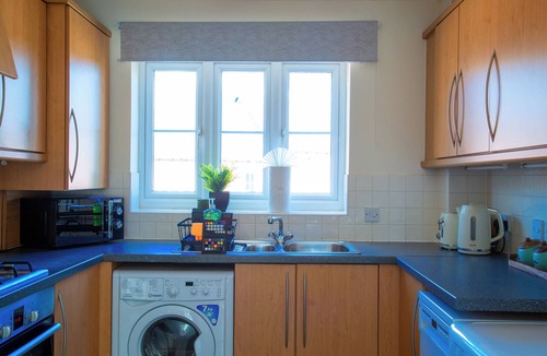 Solihull Apartment | Spacious Accommodation Near NEC & Birmingham Airport