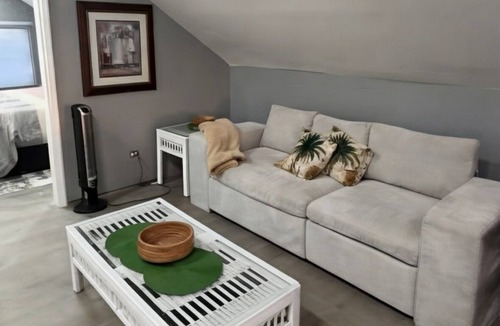 Hartswell Apartment | Spacious apartment 5 minute away from three breathtaking beaches