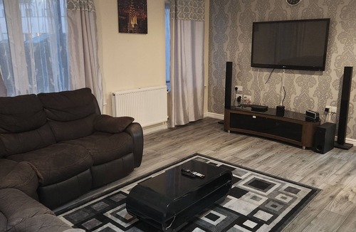 South Ockendon Apartment | SPACIOUS HOME AWAY FROM HOME