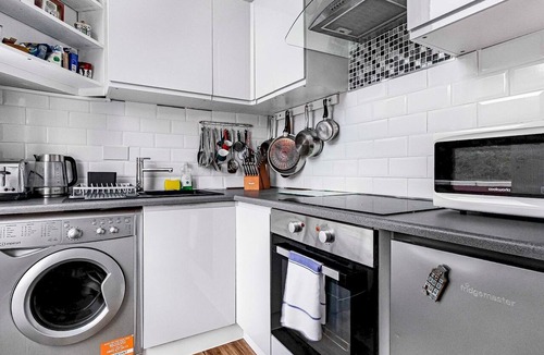 Gospel Oak Apartment | Spacious London Flat | Near Primrose Hill & Camden - Pass the Keys