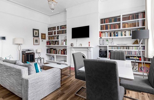 Gospel Oak Apartment | Spacious London Flat | Near Primrose Hill & Camden - Pass the Keys