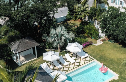 Dunmore Town House | Spacious Newly Renovated 5-bedroom Compound in Dunmore Town, Harbour Island