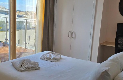 Kemptown Apartment | Spacious seaside apartment with terrace, Kemptown