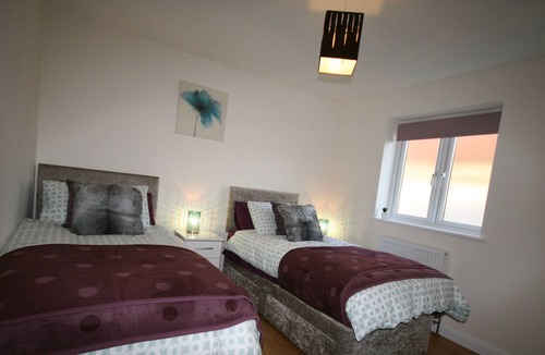 Aylesbury Apartment | SPACIOUS SERVICED APARTMENT WITH 2 BEDROOMS IN THE HEART OF AYLESBURY.