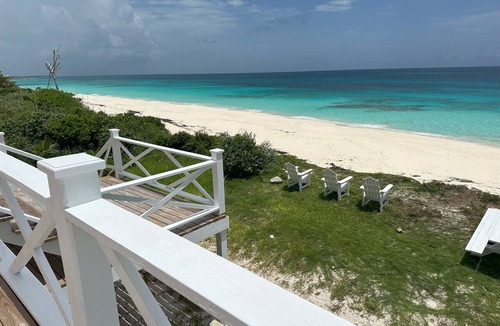 Great Guana Cay House | SPECTACULAR NEW 4-BR, 3-BA on the BEST BEACH! - King Beds- LAST-MINUTE SPECIALS!