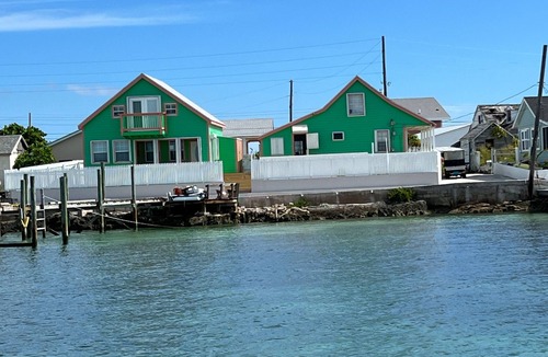 Treasure Cay Cottage | Spectacular sunsets , located on the sea of Abaco. Everything walking distance