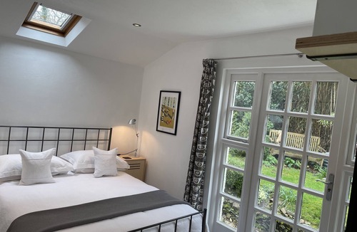 Probus Bed & Breakfast | Spring Cottage B&B