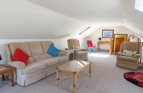 Lynton House | Spring Cottage
