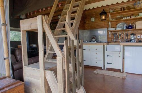 Devizes House | Squirrel Lodge