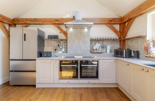 Burley Cottage | STABLE COTTAGE, pet friendly, character holiday cottage in Burley