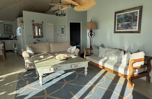 Staniel Cay House | Staniel Cay Rental Home with Breathtaking Views!