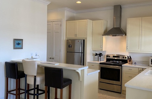 Treasure Cay House | Starboard House: Lots of space in Canalfront Home close to beach