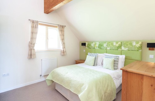 Winnard's Perch Cabin | "Starfish Lodge (Sleeps 8) Retallack Resort & Spa, Nr Padstow, Pet Friendly”