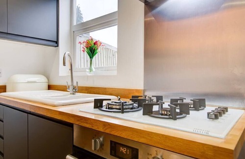 Cathall House | Statera Apartments - 2-Bed House in Stratford