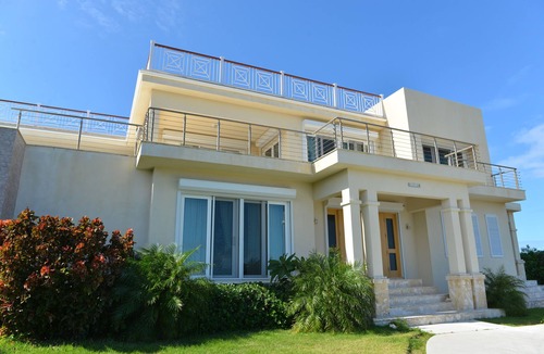 Stella Maris Villa | Stella Views has stunning 360 degree views of Long Island, Atlantic & Caribbean