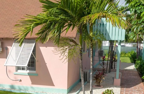 Westward Villas Subdivision House | Steps to BEACH & Near BAHA MAR - Cozy 3bd Villa #1