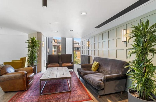 Kings Cross St. Pancras Apartment | Student Only Elegant Studio at Chapter King's Cross Residence, London
