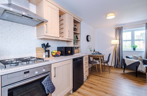 Crewe Apartment | Stunning 1 Bed Flat Perfect for Business in Crewe