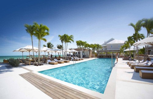 Palm Cay Villa | Stunning 5 BR Home-60 steps to beach! Tennis-Pickleball- Resort Club
