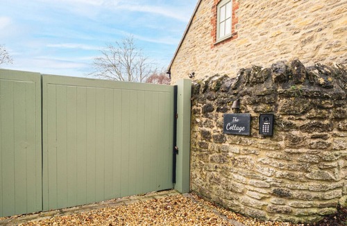 Cuddesdon Cottage | Stunning 6 Bed Cottage & Annexe in Oxfordshire