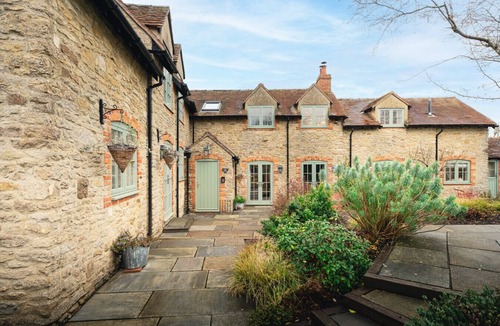Cuddesdon Cottage | Stunning 6 Bed Cottage & Annexe in Oxfordshire