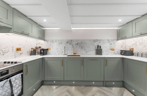 Bath Apartment | Stunning Abode in Central Bath