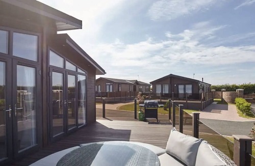 Runswick Bay Cabin | Stunning Coastal Lodge
