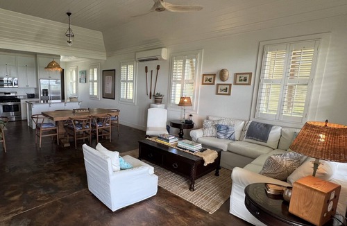 Governor's Harbour Villa | Stunning Luxury Villa Directly On French Leave Beach