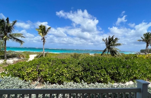 Governor's Harbour Villa | Stunning Luxury Villa Directly On French Leave Beach