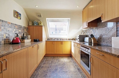 Broadstairs Apartment | Stunning newly refurbished apartment, 2 bedrooms, 2 bathrooms, parking and amazing view