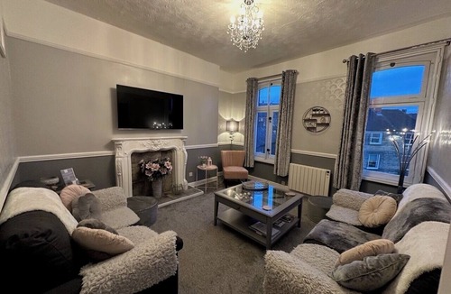 Belper Apartment | Stunning Spacious one Bedroom Apartment in Courtyard Location, Central to Town
