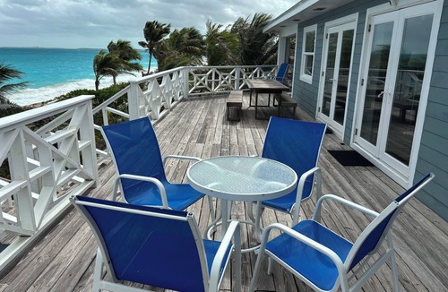 Jimmy Hill House | Stunning waterfront home in Exuma with an outdoor pool!