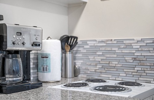 Coconut Grove Apartment | Stylish 1BR Apartment with AC, Full Kitchen & W/D - Just Steps to the Beach