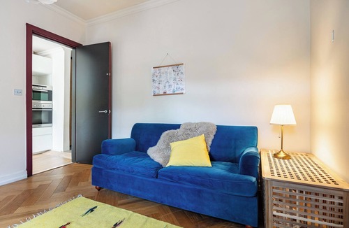 Belsize Apartment | Stylish 2-3 Bed with Garden studio | Sleeps 6 | Belsize Park/Hampstead