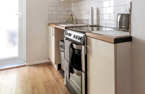 Dover House | Stylish 2BD Family Hideaway in Dover