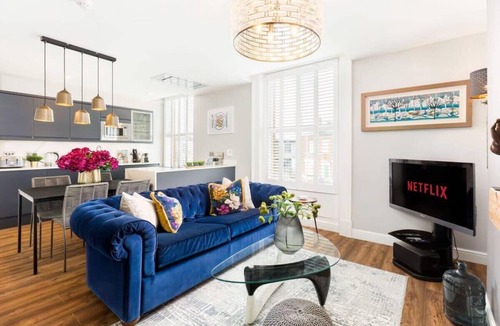Warrington Apartment | Stylish and central one bedroom apartment