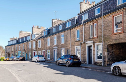 Hawick House | Stylish Apt in Central Hawick-WiFi & Self Check-In