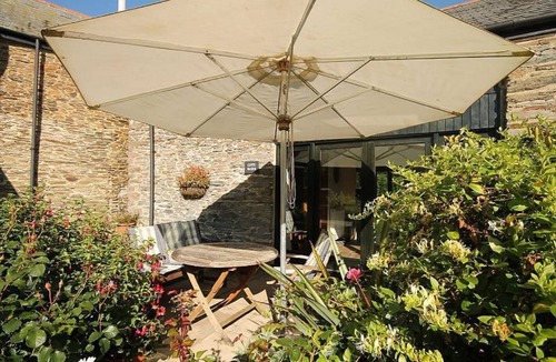 Chillington House | Stylish barn conversion in the beautiful South Hams - quiet location, sleeps 6