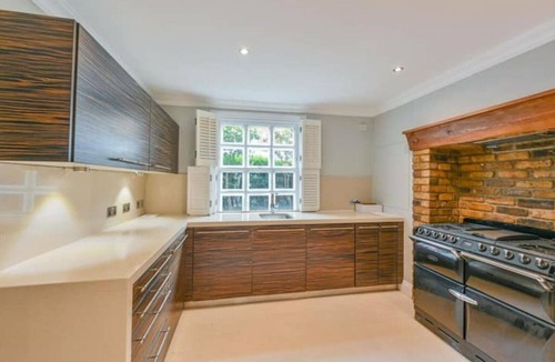 Churchill House | Stylish & Chic! A Georgian House with Netflix in Zone 1!