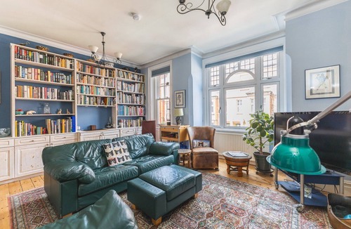 Gospel Oak Apartment | Stylish Hampstead Retreat by the Heath