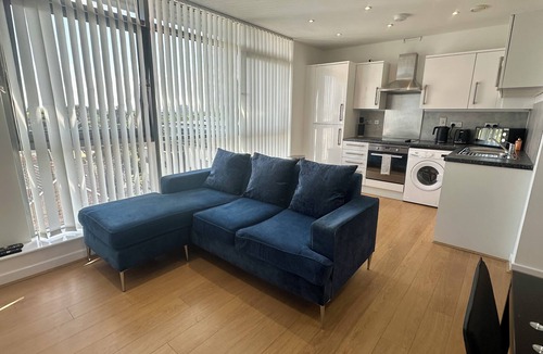 Bedford Apartment | Stylish Heron Apartment