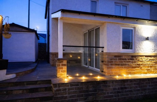 Skipton House | Stylish Skipton Retreat | Private Garden | Parking | Hiking | Yorkshire Dales