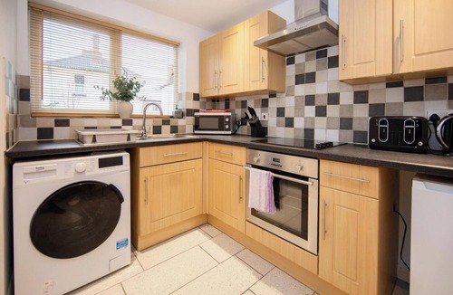 Derby House | Stylish Town House - Located close to Derby centre