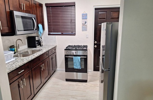 Stapledon Gardens Apartment | Summer's Haven Villas 2, near beaches, hotels, restaurants, bars and casino.