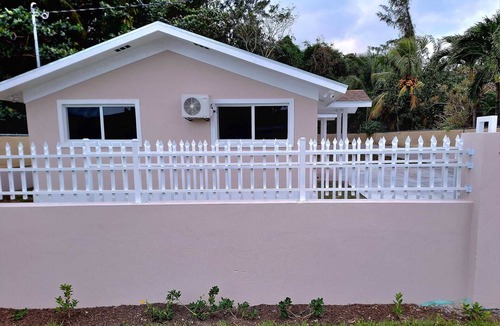Stapledon Gardens Apartment | Summer's Haven Villas 2, near beaches, hotels, restaurants, bars and casino.